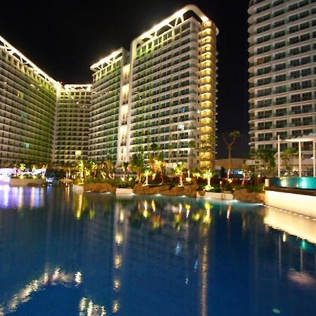 Azure Urban Resort A4 Near Airport Mall With Wavepool Paranaque City 외부 사진