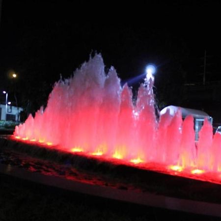 Azure Urban Resort A4 Near Airport Mall With Wavepool Paranaque City 외부 사진