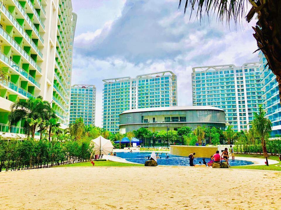 Azure Urban Resort A4 Near Airport Mall With Wavepool Paranaque City 외부 사진