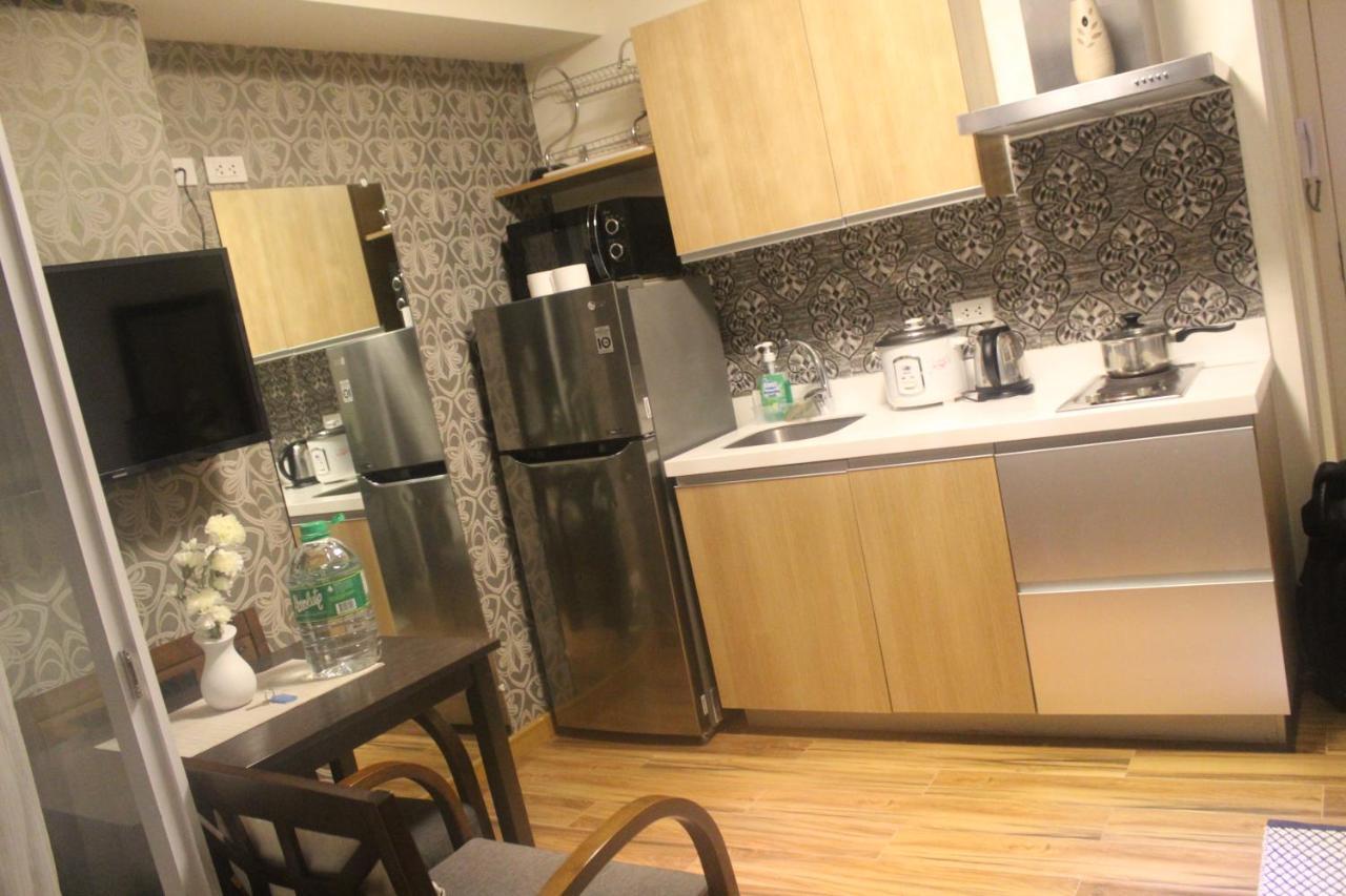 Azure Urban Resort A4 Near Airport Mall With Wavepool Paranaque City 외부 사진