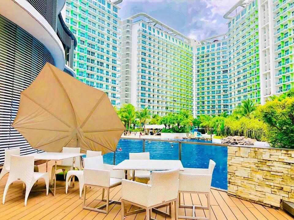 Azure Urban Resort A4 Near Airport Mall With Wavepool Paranaque City 외부 사진