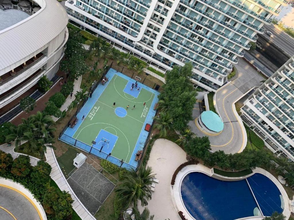 Azure Urban Resort A4 Near Airport Mall With Wavepool Paranaque City 외부 사진