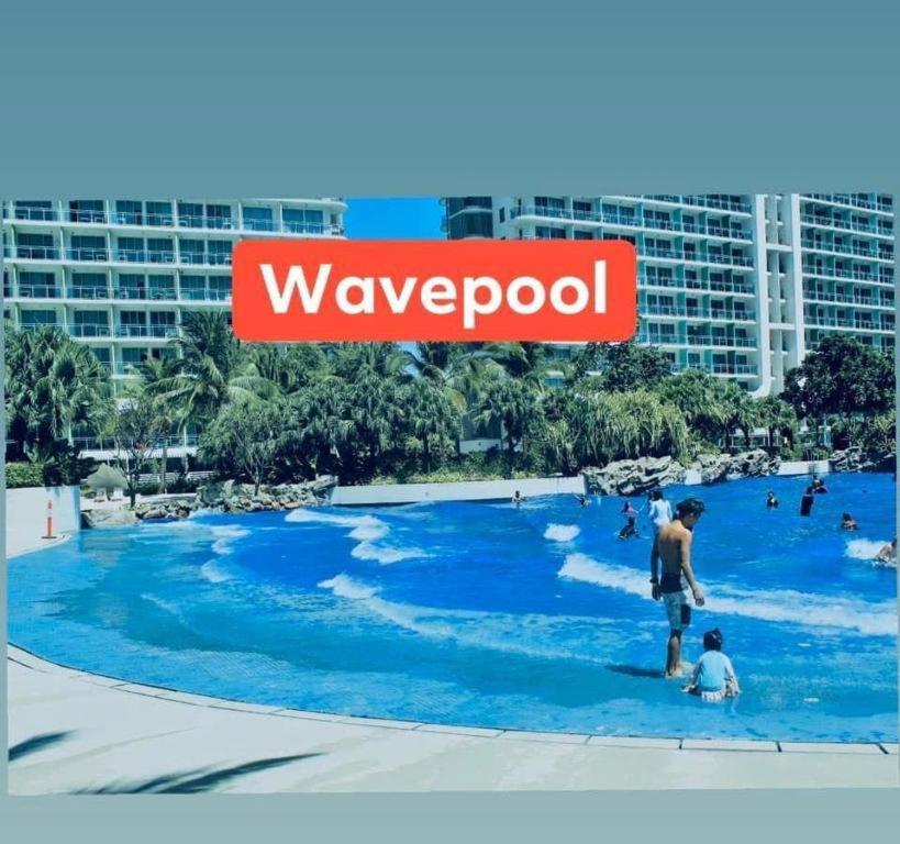Azure Urban Resort A4 Near Airport Mall With Wavepool Paranaque City 외부 사진
